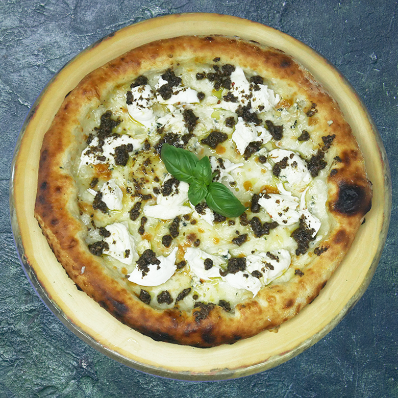 Pizza cu trufe dobroesti